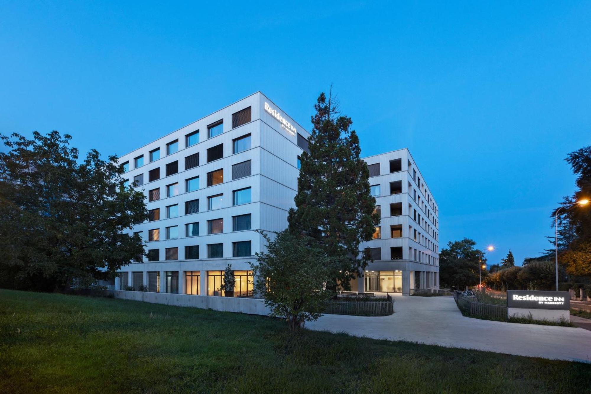 Residence Inn By Marriott Geneva City Nations Exteriér fotografie